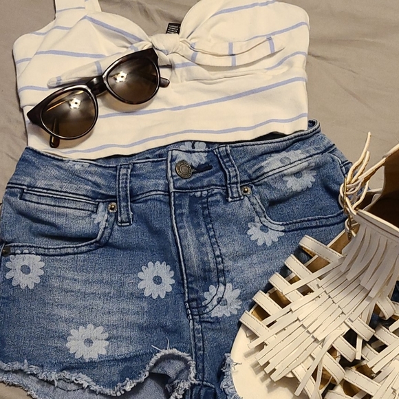 Cole Haan Accessories - Cole Haan Sunglasses